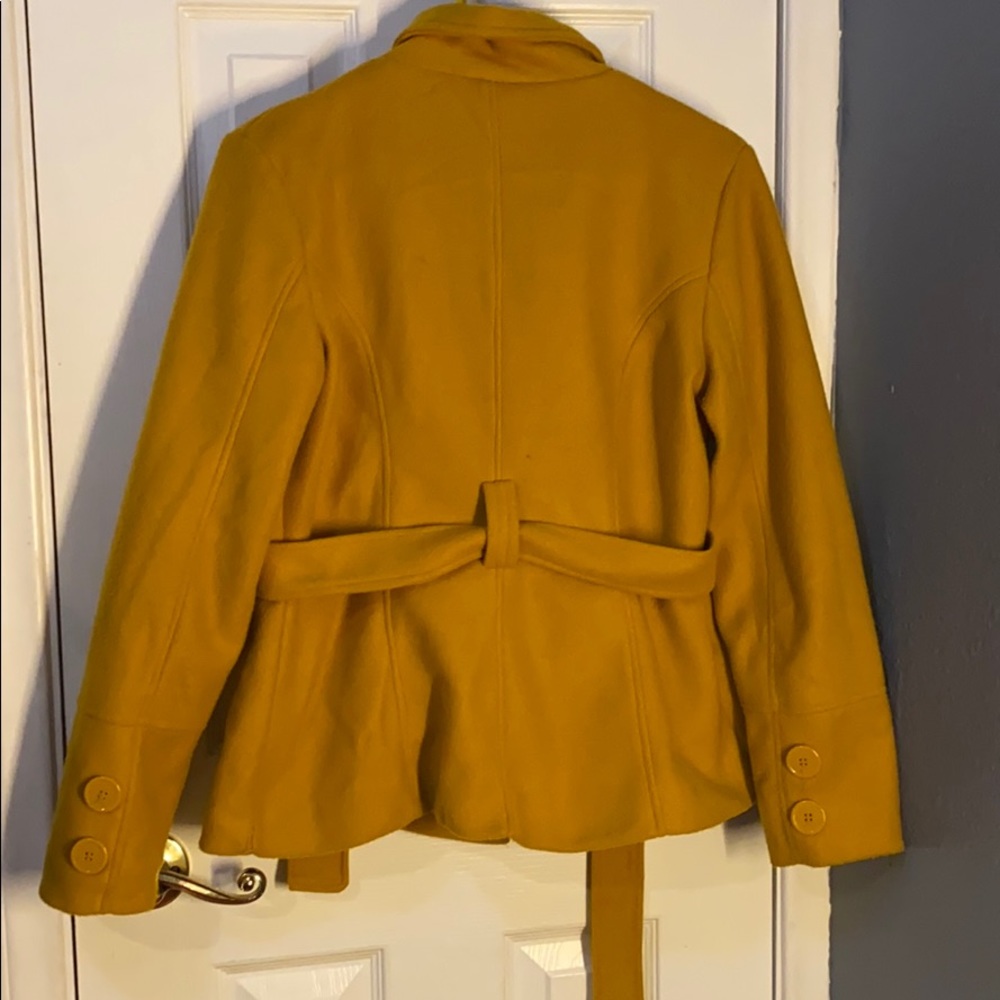 Coats 🧥 - Picture 2 of 2